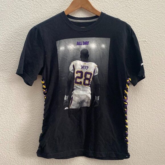 Custom Laced Up Adrian Peterson Minnesota Vikings Football NFL Nike T-Shirt M - Picture 1 of 5